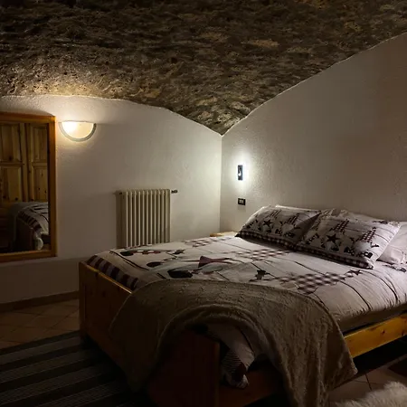 La Casetta Dello Gnomo Apartment *